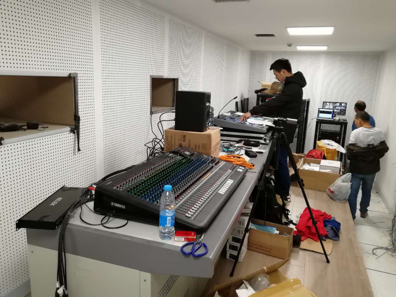 學(xué)校劇場音響3